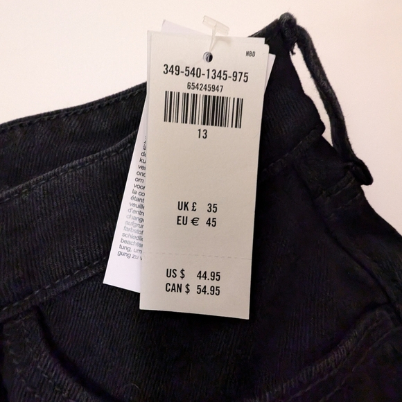 Hollister ultra high rise black shorts, large - Picture 3 of 3